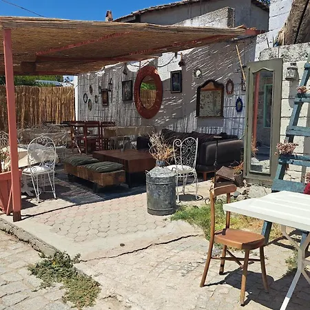 Casa Kuecuekkoey Bed & Breakfast Ayvalı
